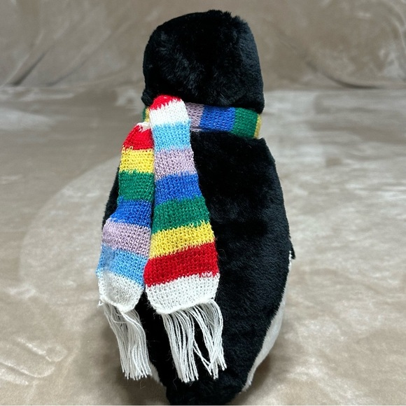 Dakin SeaWorld Penny Penguin Plush Stuffed Animal with Scarf Vintage - Picture 4 of 10